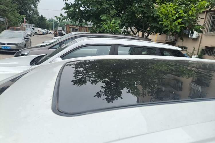 Used Buick GL6 2018 18T 6-Seater Luxury Model Roof