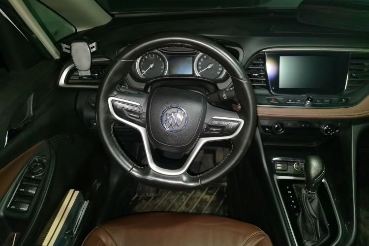 Used Buick GL6 2018 18T 6-Seater Elite Model Steering Wheel