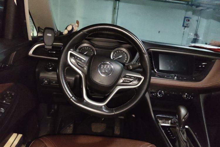 Used Buick GL6 2018 18T 6-Seater Elite Model Steering Wheel
