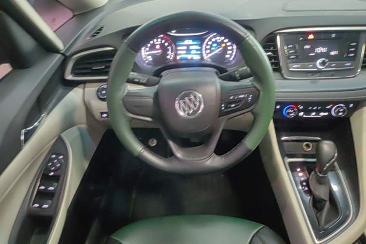 Used Buick GL6 2018 18T 6-Seater Elite Model Steering Wheel