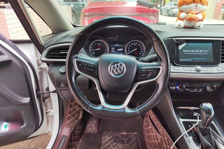 Used Buick GL6 2018 18T 6-Seater Prestige Model Steering Wheel