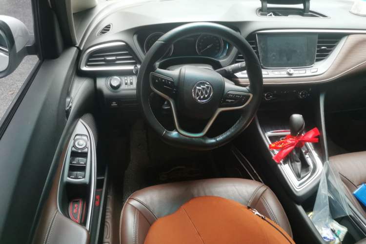 Used Buick GL6 2018 18T 6-Seater Luxury Model Steering Wheel