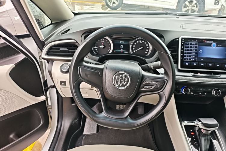 Used Buick GL6 2018 18T 6-Seater Elite Model Steering Wheel