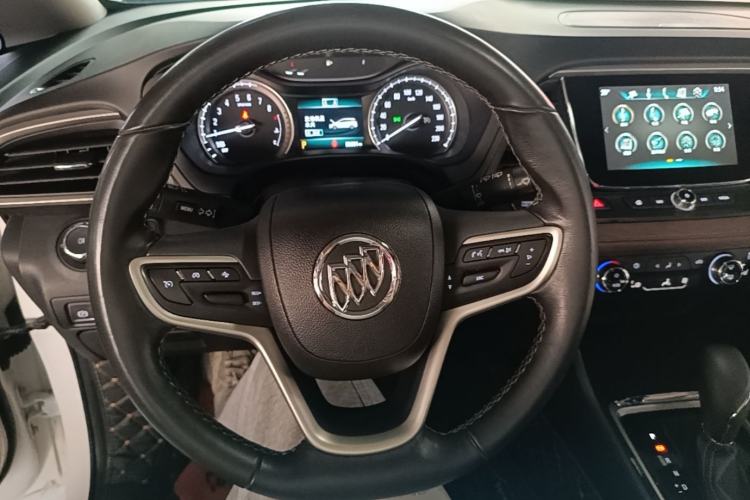 Used Buick GL6 2018 18T 6-Seater Luxury Model Steering Wheel