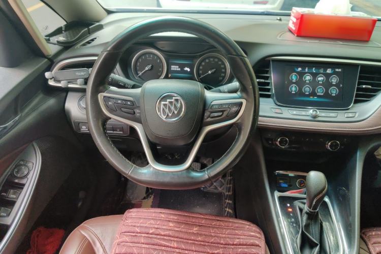 Used Buick GL6 2018 18T 6-Seater Luxury Model Steering Wheel