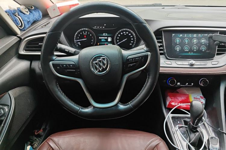 Used Buick GL6 2018 18T 6-Seater Luxury Model Steering Wheel