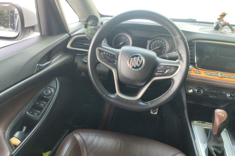 Used Buick GL6 2018 18T 6-Seater Luxury Model Steering Wheel