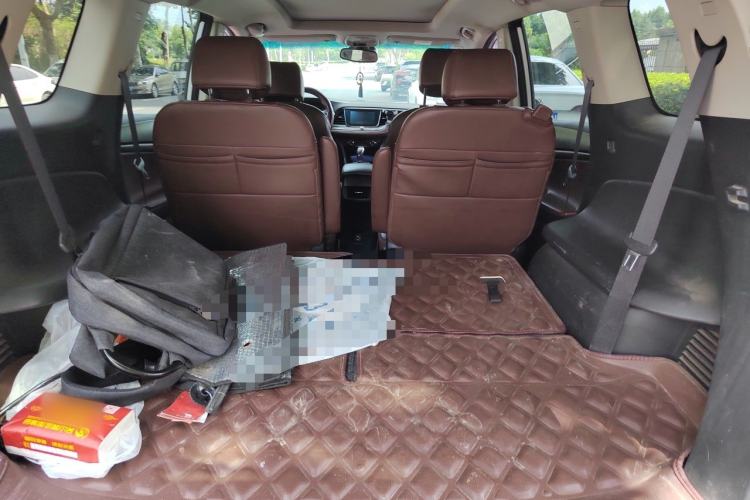 Used Buick GL6 2018 18T 6-Seater Prestige Model Trunk