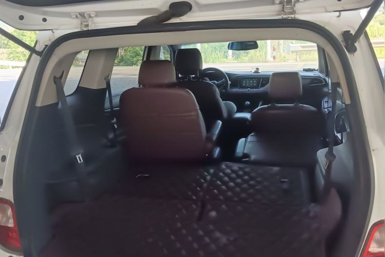 Used Buick GL6 2018 18T 6-Seater Luxury Model Trunk