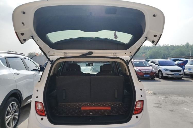 Used Buick GL6 2018 18T 6-Seater Luxury Model Trunk
