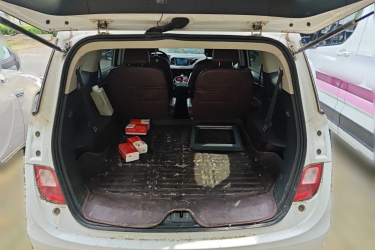 Used Buick GL6 2018 18T 6-Seater Luxury Model Trunk