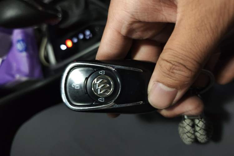 Used Buick GL6 2018 18T 6-Seater Luxury Model Vehicle Key