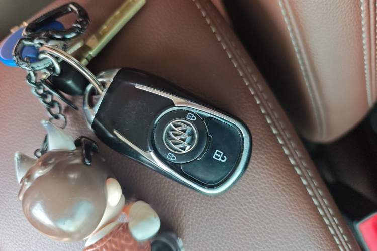 Used Buick GL6 2018 18T 6-Seater Prestige Model Vehicle Key