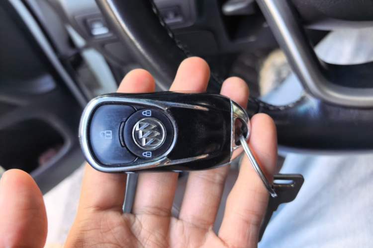 Used Buick GL6 2018 18T 6-Seater Luxury Model Vehicle Key