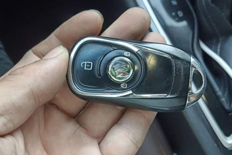 Used Buick GL6 2018 18T 6-Seater Luxury Model Vehicle Key