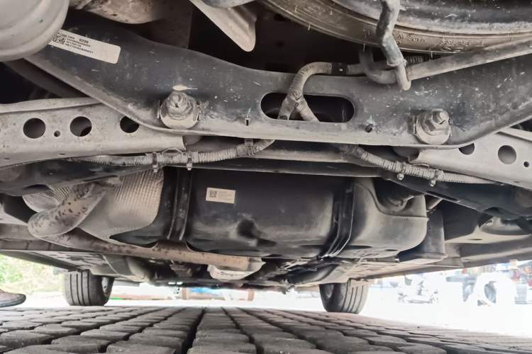 Used Buick GL6 2018 18T 6-Seater Elite Model Chassis Rear