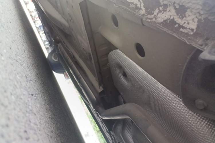 Used Buick GL6 2018 18T 6-Seater Elite Model Chassis Rear Left