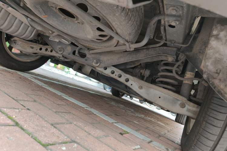 Used Buick GL6 2018 18T 6-Seater Luxury Model Chassis Rear Right