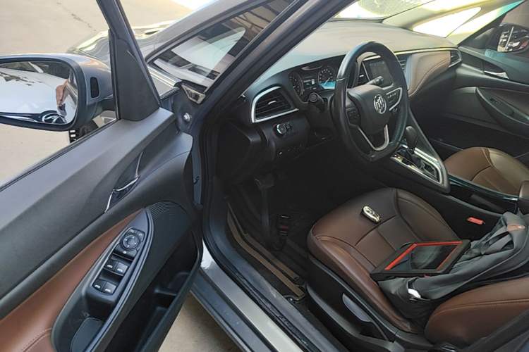 Used Buick GL6 2018 18T 6-Seater Prestige Model Driver Seat
