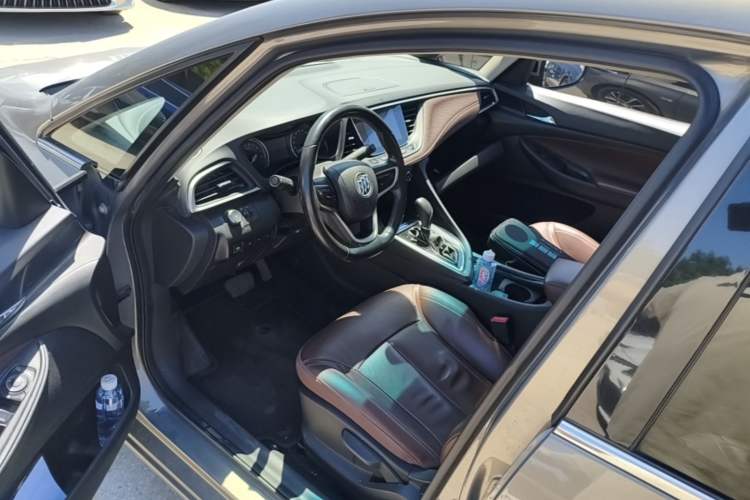 Used Buick GL6 2018 18T 6-Seater Prestige Model Driver Seat
