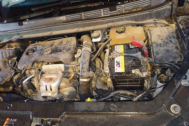 Used Buick GL6 2018 18T 5-Seater Elite Version Engine Bay