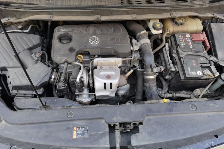 Used Buick GL6 2018 18T 6-Seater Luxury Model Engine Bay