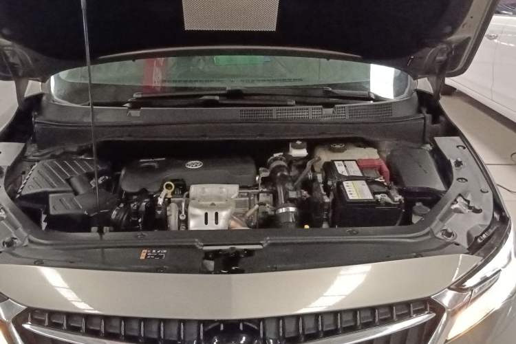 Used Buick GL6 2018 18T 6-Seater Elite Model Engine Bay