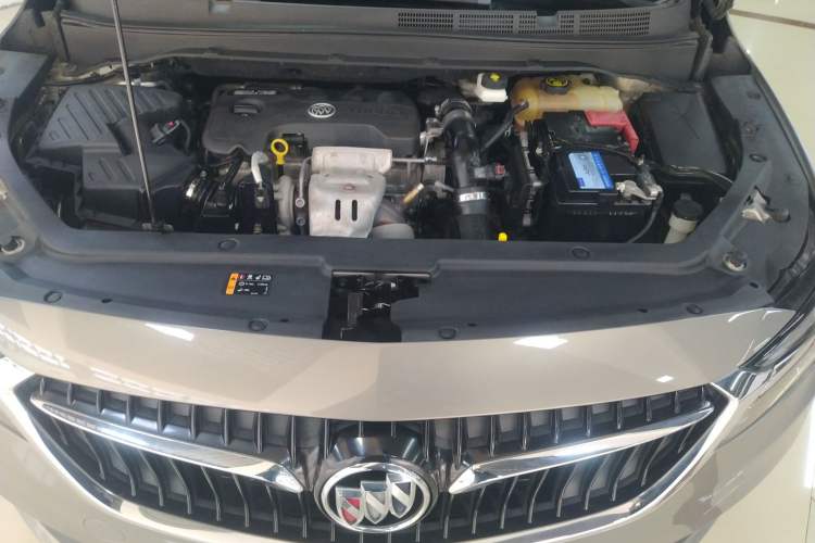 Used Buick GL6 2018 18T 6-Seater Elite Model Engine Bay