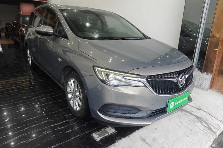 Used Buick GL6 2018 18T 6-Seater Luxury Model Front Right 45 Deg