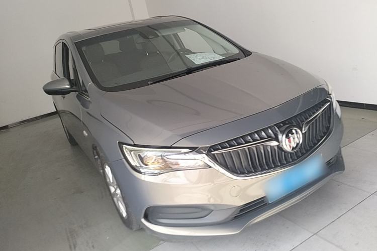 Used Buick GL6 2018 18T 6-Seater Luxury Model Front Right 45 Deg