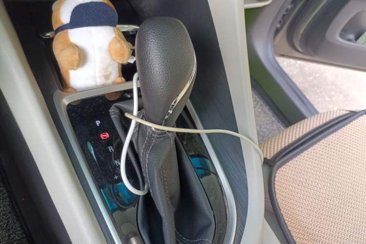 Used Buick GL6 2018 18T 6-Seater Elite Model Gear Lever