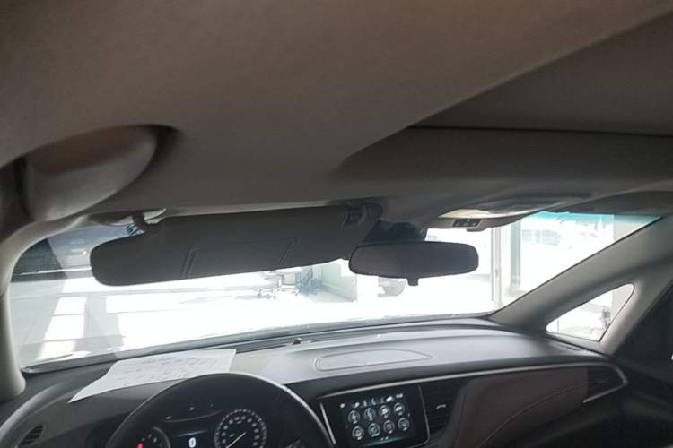 Used Buick GL6 2018 18T 6-Seater Luxury Model Headliner