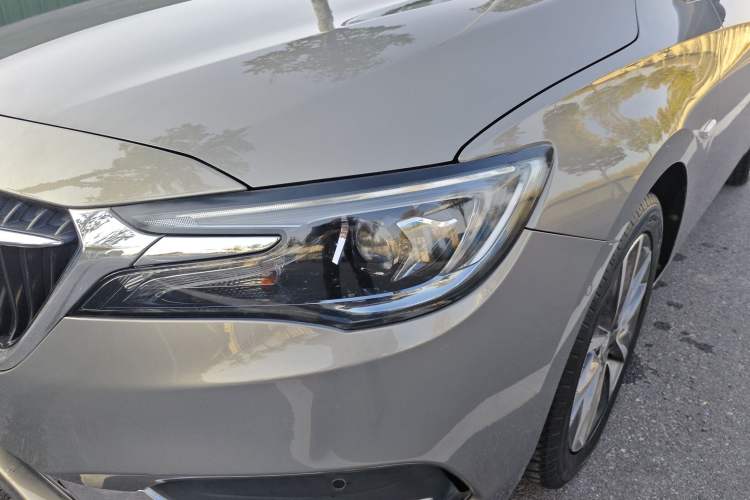 Used Buick GL6 2018 18T 6-Seater Prestige Model Left Front Headlight