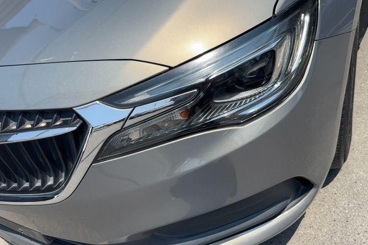 Used Buick GL6 2018 18T 6-Seater Luxury Model Left Front Headlight