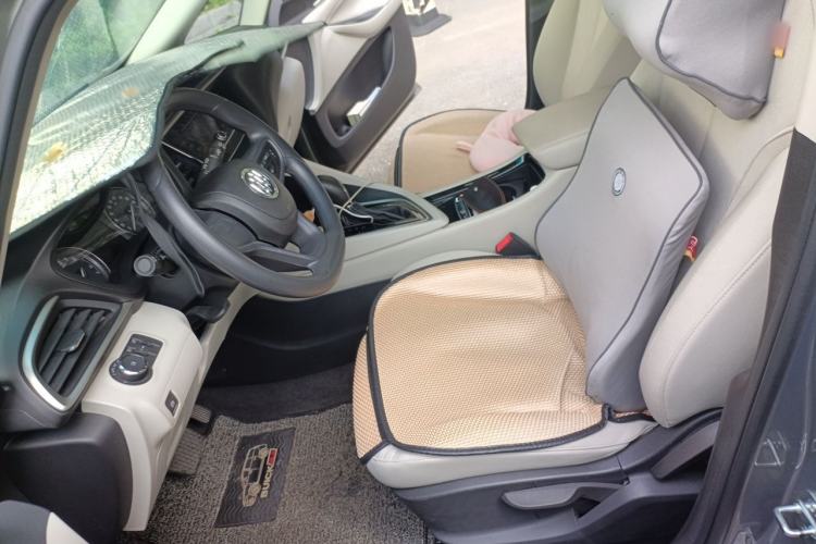 Used Buick GL6 2018 18T 6-Seater Elite Model Left Front Seat