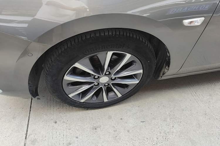 Used Buick GL6 2018 18T 6-Seater Prestige Model Left Front Wheel Hub