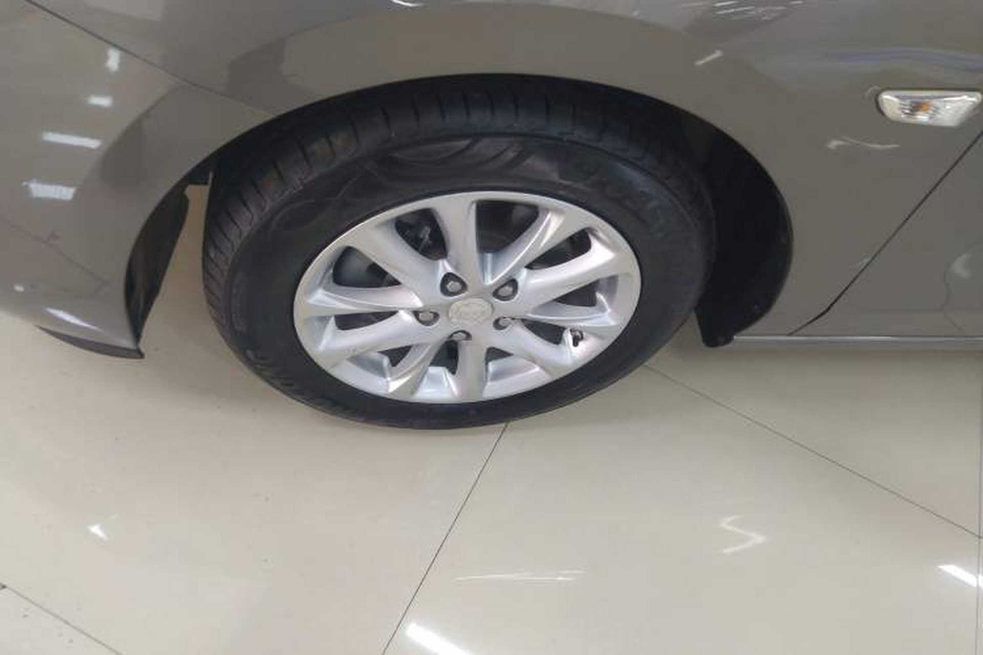 Used Buick GL6 2018 18T 6-Seater Elite Model Left Front Wheel Hub