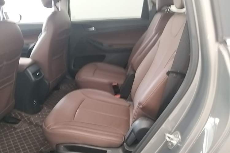 Used Buick GL6 2018 18T 6-Seater Luxury Model Left Rear Seat
