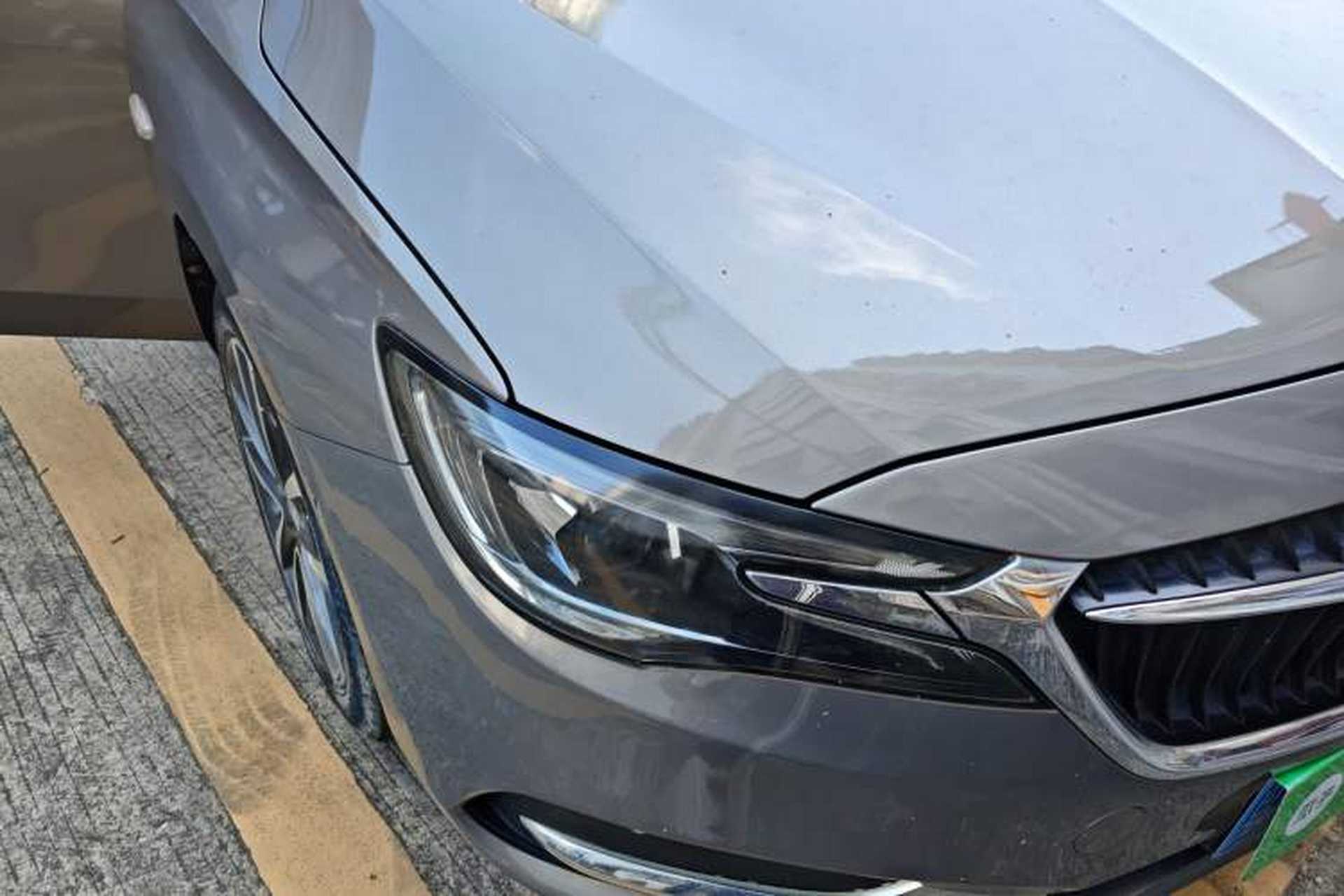Used Buick GL6 2018 18T 6-Seater Prestige Model Right Front Headlight