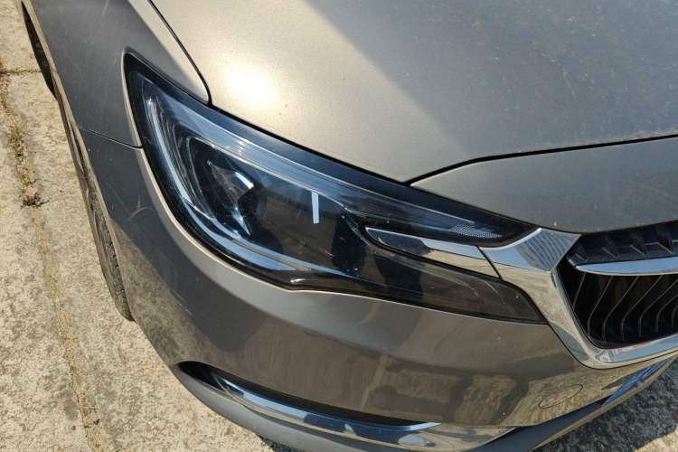Used Buick GL6 2018 18T 6-Seater Prestige Model Right Front Headlight
