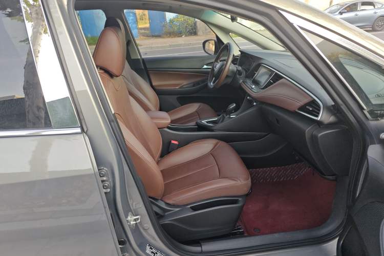 Used Buick GL6 2018 18T 6-Seater Prestige Model Right Front Seat