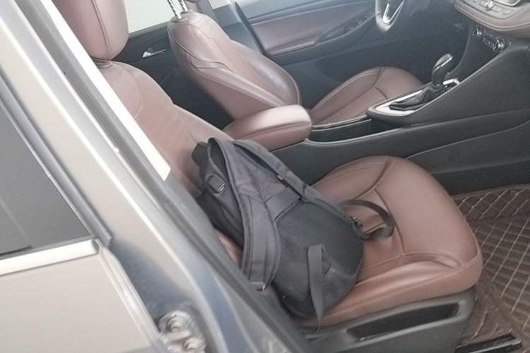Used Buick GL6 2018 18T 6-Seater Luxury Model Right Front Seat