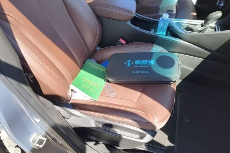 Used Buick GL6 2018 18T 6-Seater Prestige Model Right Front Seat