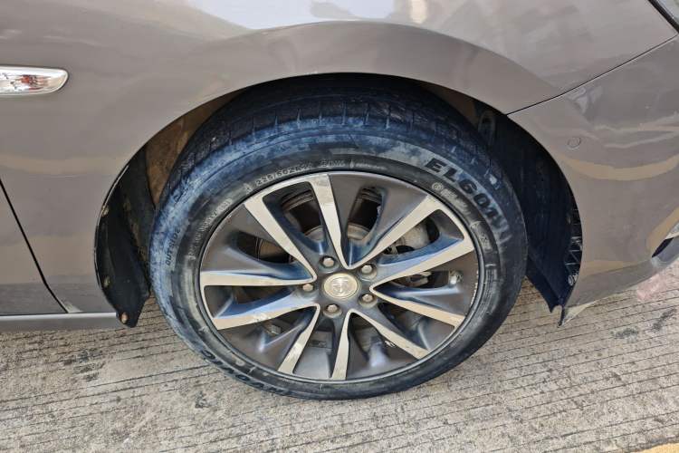 Used Buick GL6 2018 18T 6-Seater Prestige Model Right Front Wheel Hub