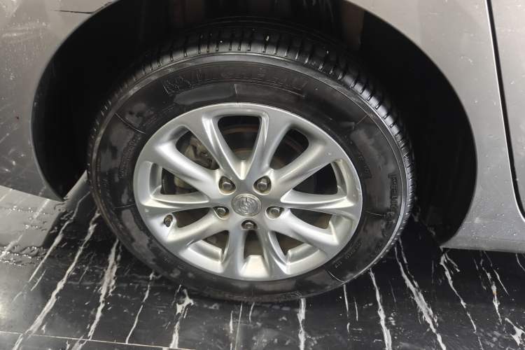 Used Buick GL6 2018 18T 6-Seater Luxury Model Right Rear Wheel Hub