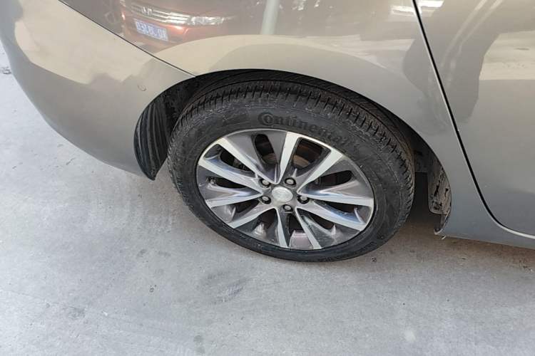 Used Buick GL6 2018 18T 6-Seater Prestige Model Right Rear Wheel Hub