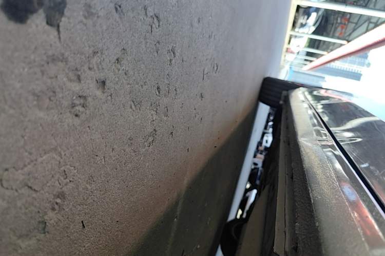 Used Buick GL6 2018 18T 6-Seater Prestige Model Right Side Sill