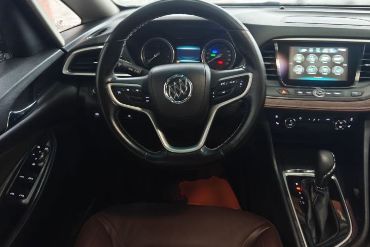 Used Buick GL6 2018 18T 6-Seater Luxury Model Steering Wheel