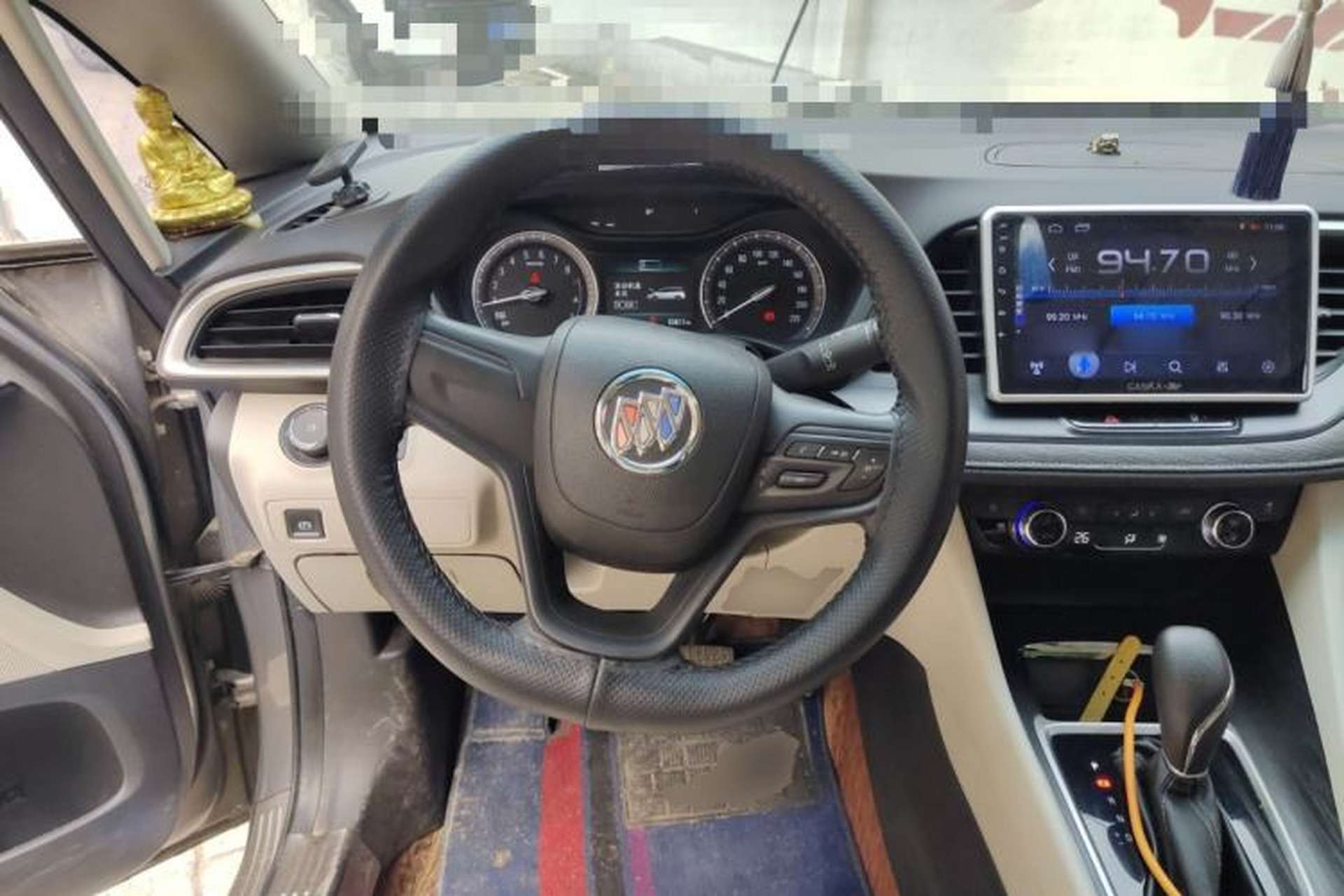 Used Buick GL6 2018 18T 6-Seater Elite Model Steering Wheel