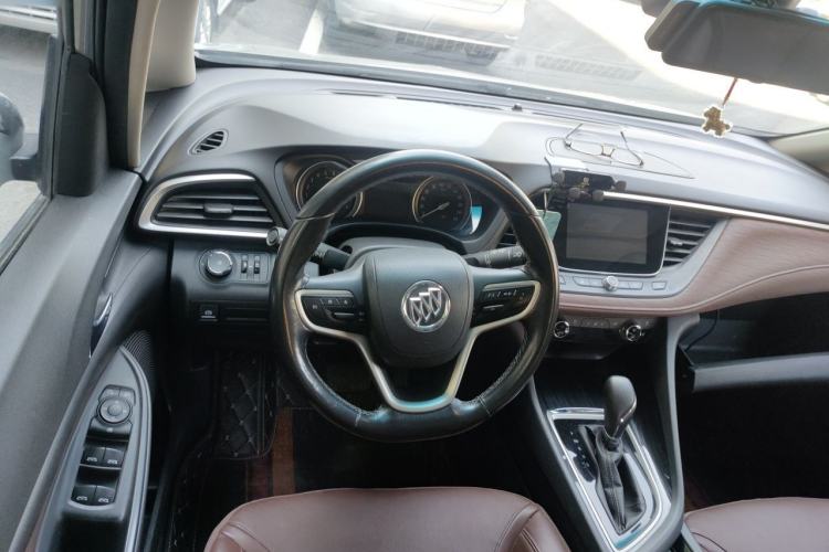 Used Buick GL6 2018 18T 6-Seater Luxury Model Steering Wheel